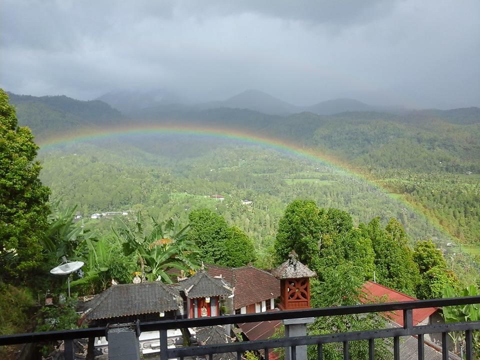 One Homestay And Warung Munduk Exteriér fotografie