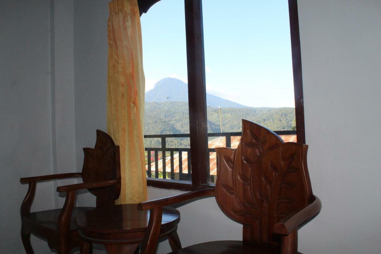 One Homestay And Warung Munduk Exteriér fotografie