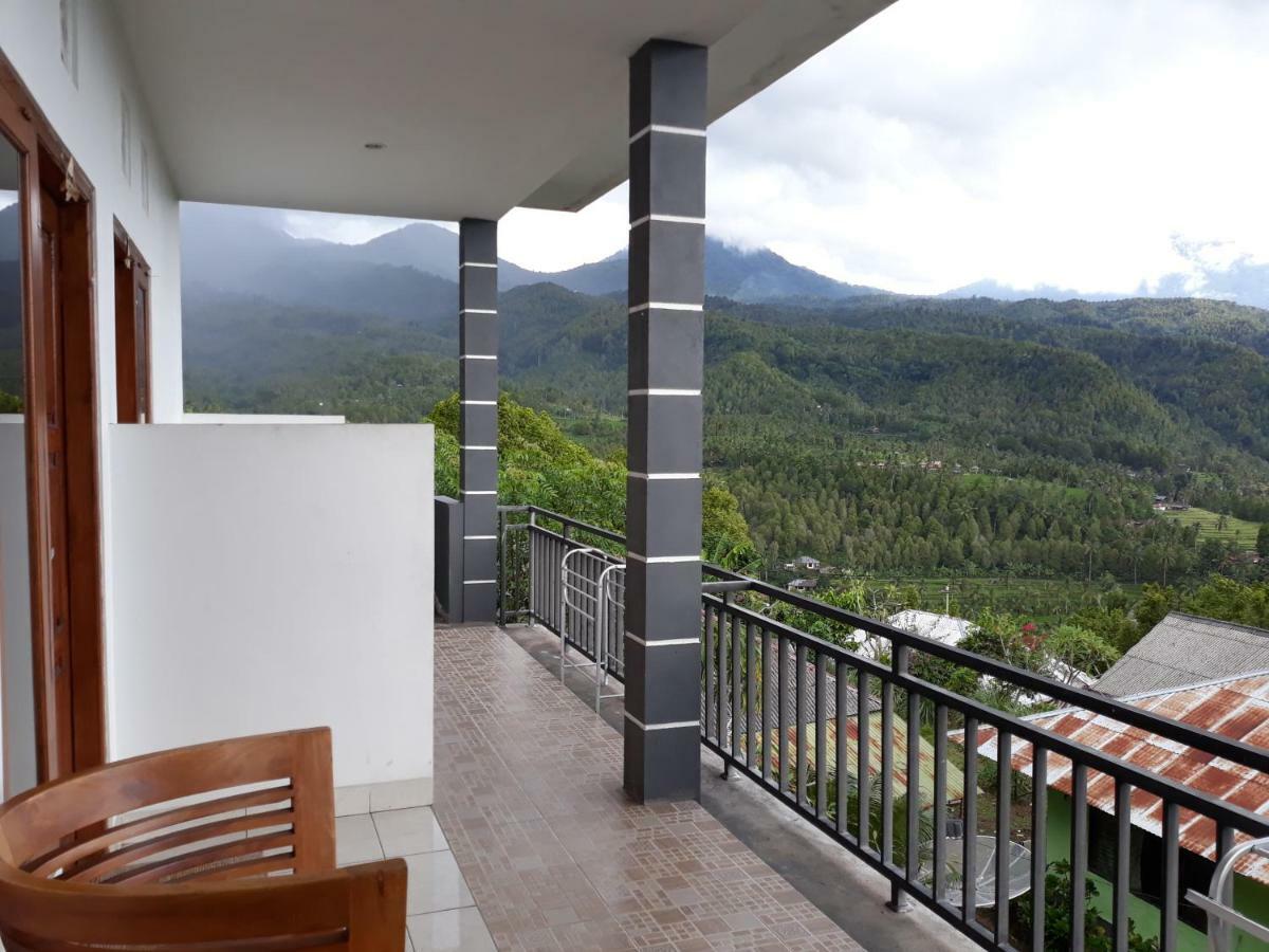 One Homestay And Warung Munduk Exteriér fotografie