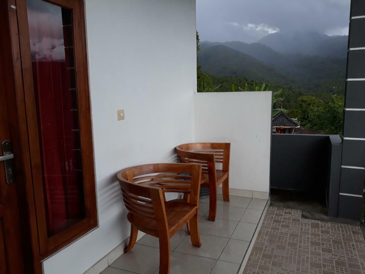 One Homestay And Warung Munduk Exteriér fotografie