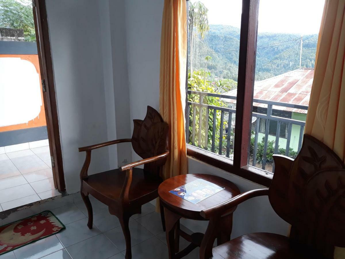 One Homestay And Warung Munduk Exteriér fotografie
