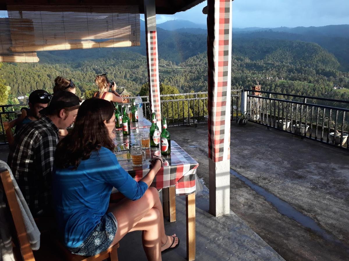 One Homestay And Warung Munduk Exteriér fotografie