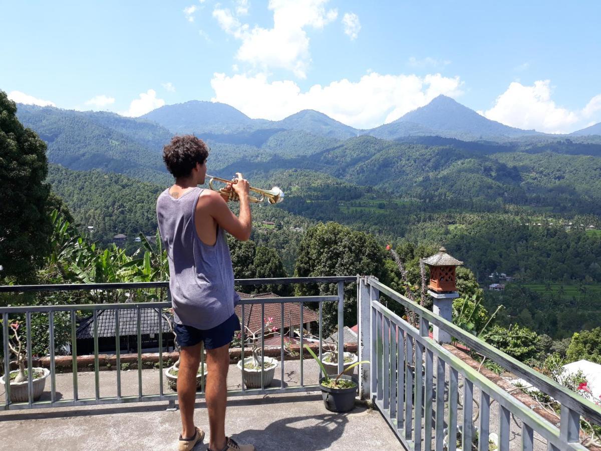 One Homestay And Warung Munduk Exteriér fotografie