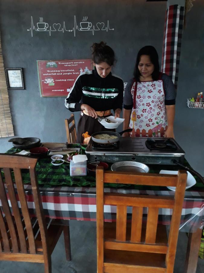 One Homestay And Warung Munduk Exteriér fotografie
