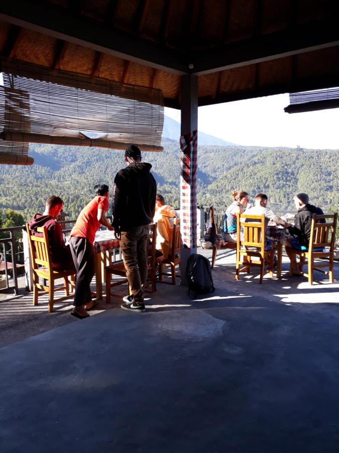 One Homestay And Warung Munduk Exteriér fotografie